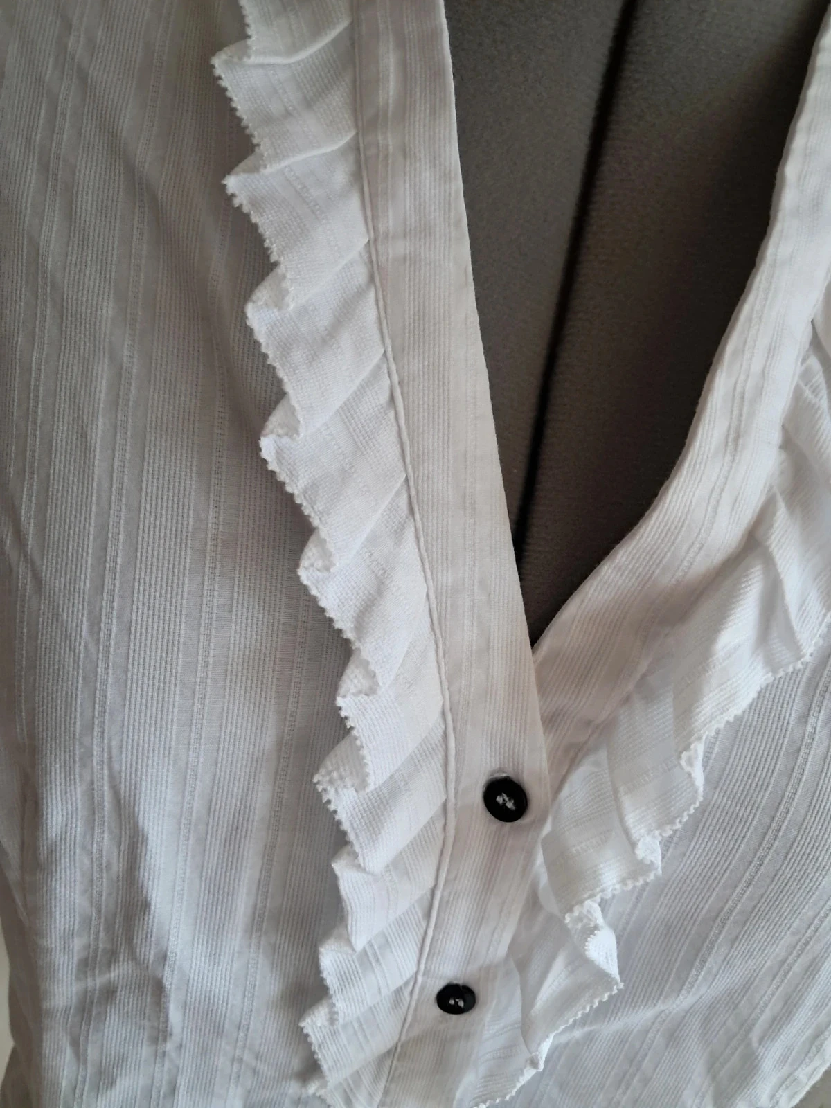 Blusa branca com babados Mango tamanho L – photo 2